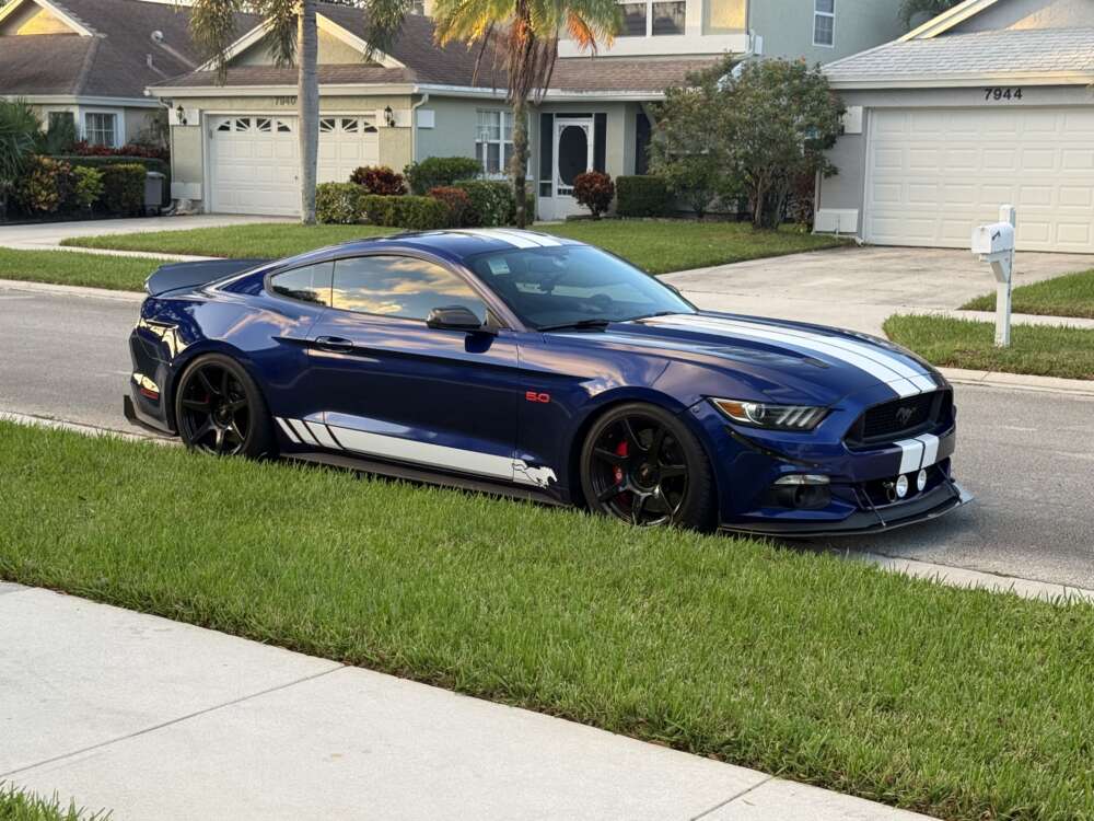 Car Photo #17
